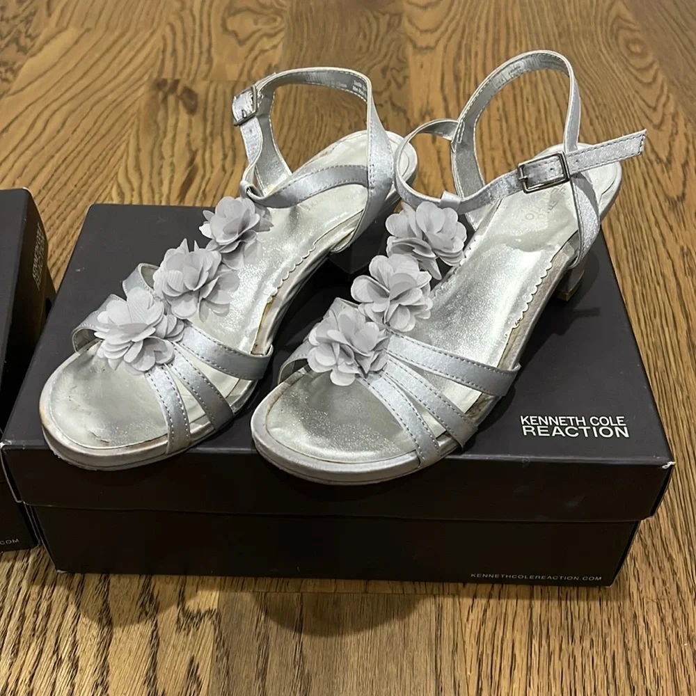 Kenneth Cole Sandals - Picture 1 of 11